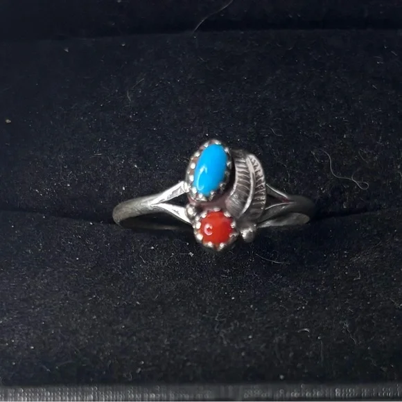 💎 NEW  Turquoise & Coral Sterling Silver Ring 💎 SIZE 8 - Picture 2 of 4